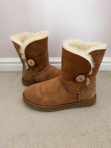 Ugg bailey button - ugg, mid-calf