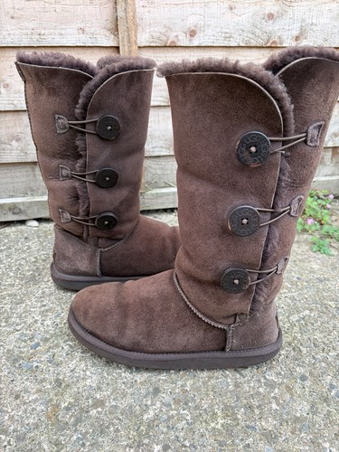Ugg bailey button - button, triple