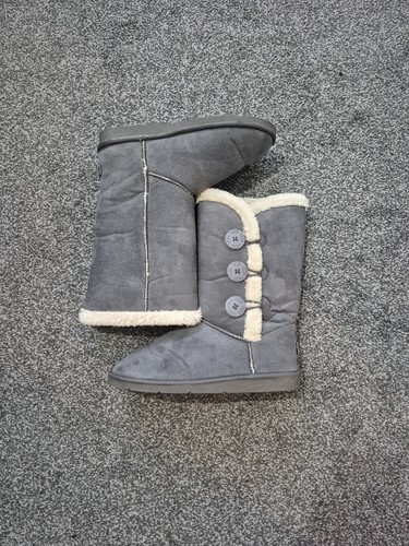 Tall grey triple bailey button - bailey,