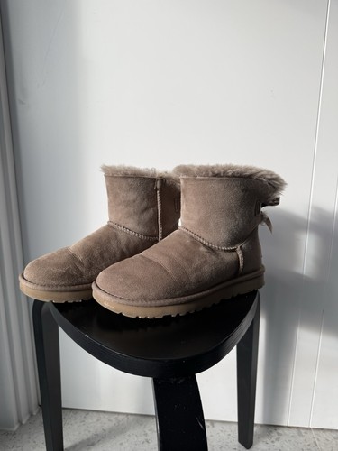 Ugg mini bailey bow caribou - mini,