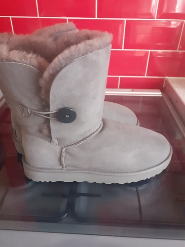 Ugg boots bailey - ugg, button