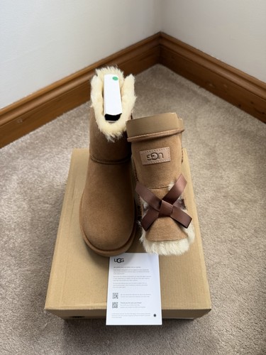 Genuine ugg boots mini - w,