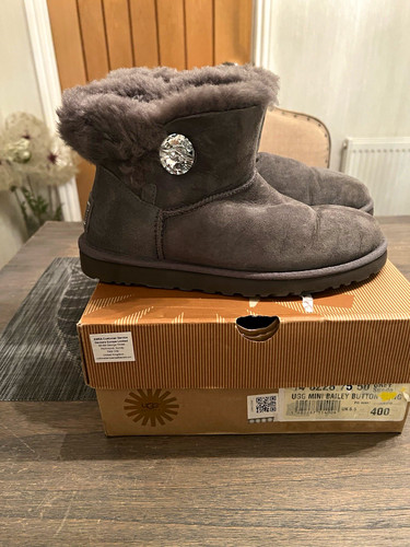 Ugg mini bailey button grey - ugg,