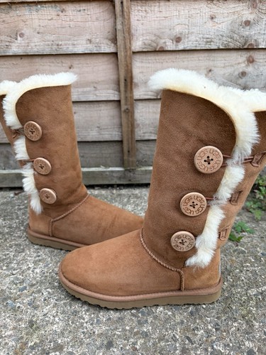 Ugg bailey button triplet - ugg,