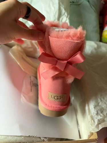 Pink mini bailey bow uggs - , size