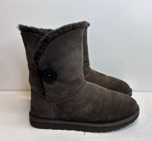 Ugg brown suede sheepskin - brown,
