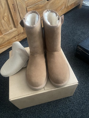 Ugg short bailey - short,